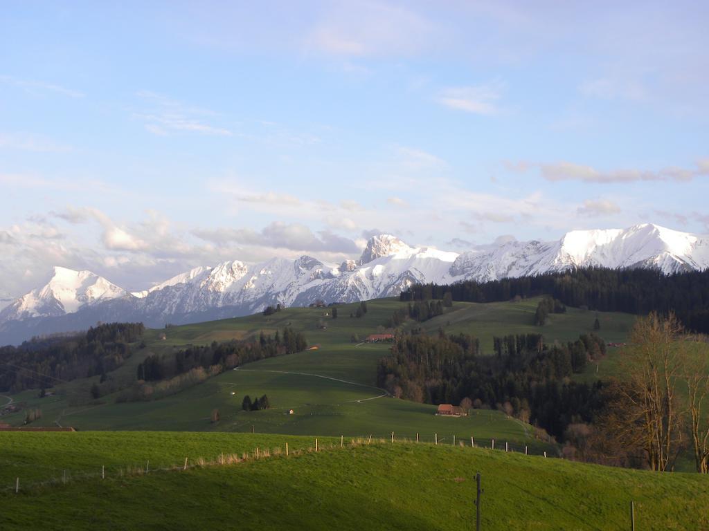Bed And Breakfast Gantrisch Cottage Ferienzimmer Rüeggisberg エクステリア 写真
